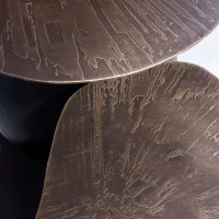 <a href="https://www.galeriegosserez.com/artistes/donnersberg-emma.html">Emma Donnersberg</a> - Mushrooms - Bronze chocolat